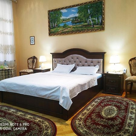 Happy House Hotel Salor Bagian luar foto