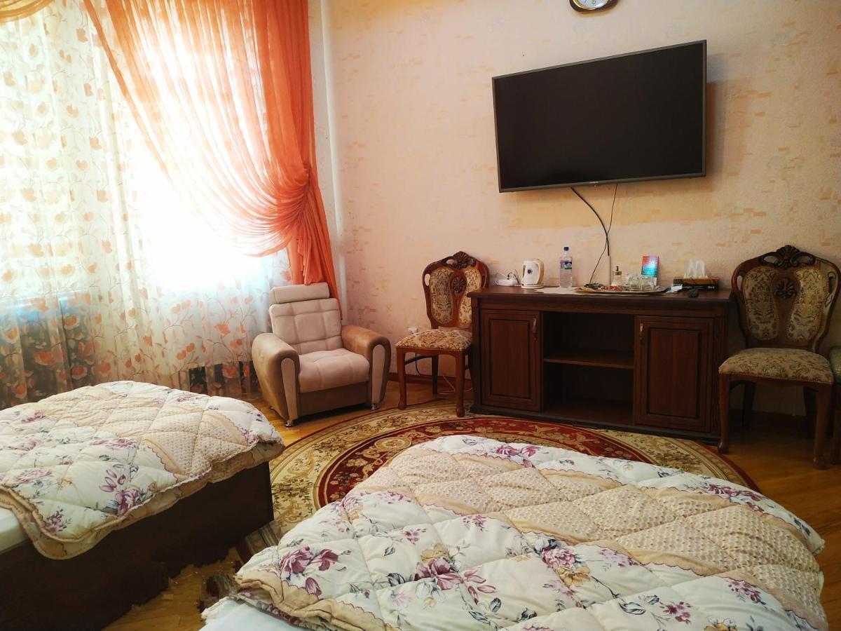 Happy House Hotel Salor Bagian luar foto