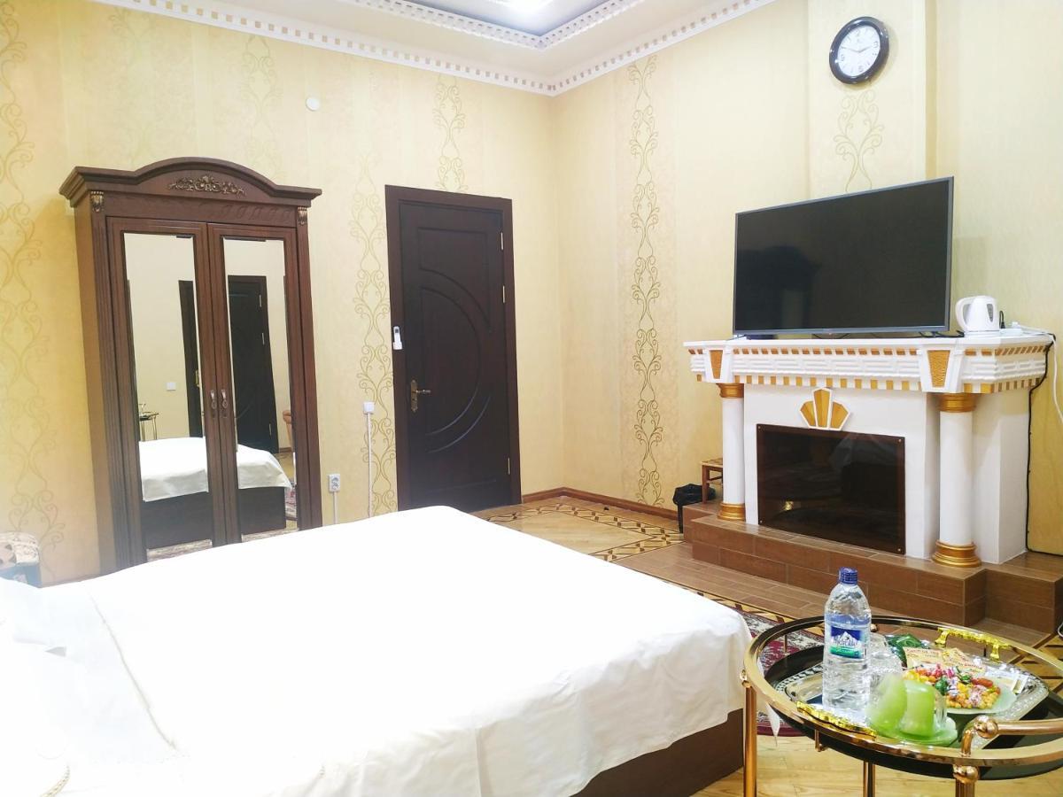 Happy House Hotel Salor Bagian luar foto